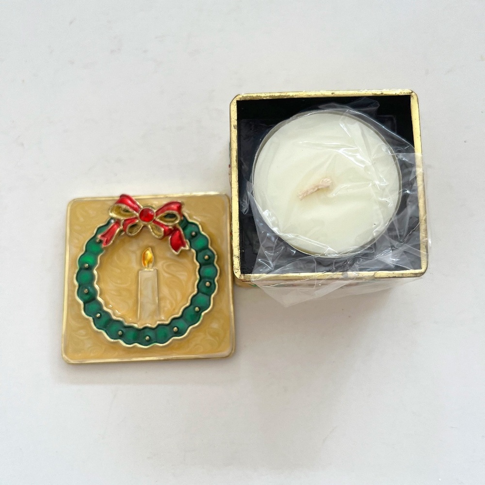 SET OF 2 VINTAGE BOMBAY COMPANY ENAMELED CHRISTMAS TEA LIGHT SET